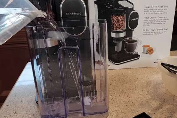 Cuisinart k cup coffee maker Clean the water reservoir